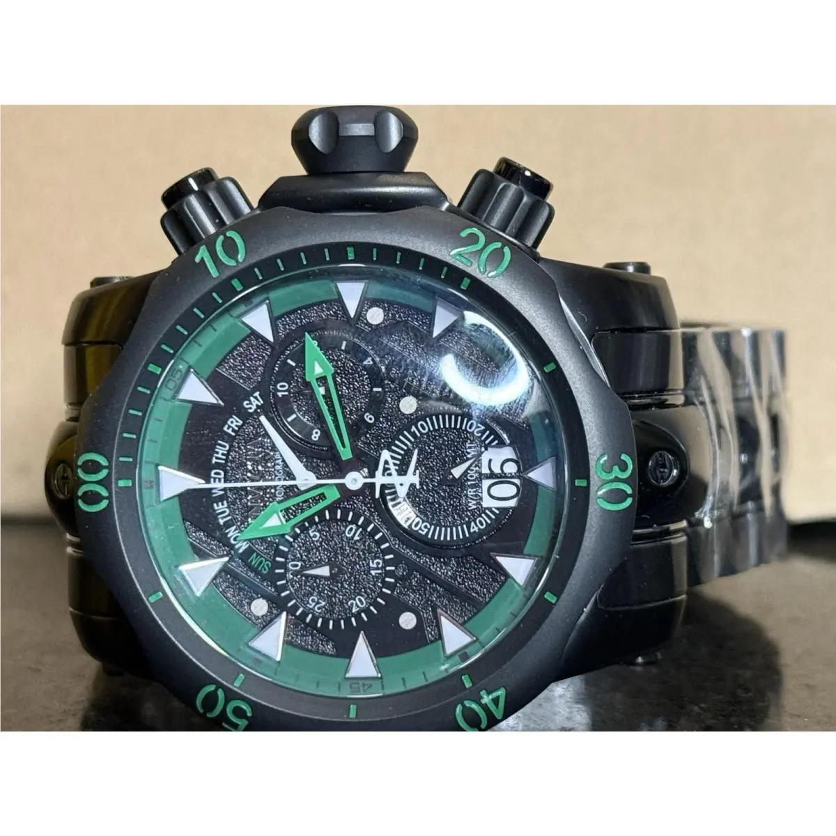 Venon Reserve 54mm Model 1603 Black W/3 Extra Straps Nos Needs Battery by Invicta