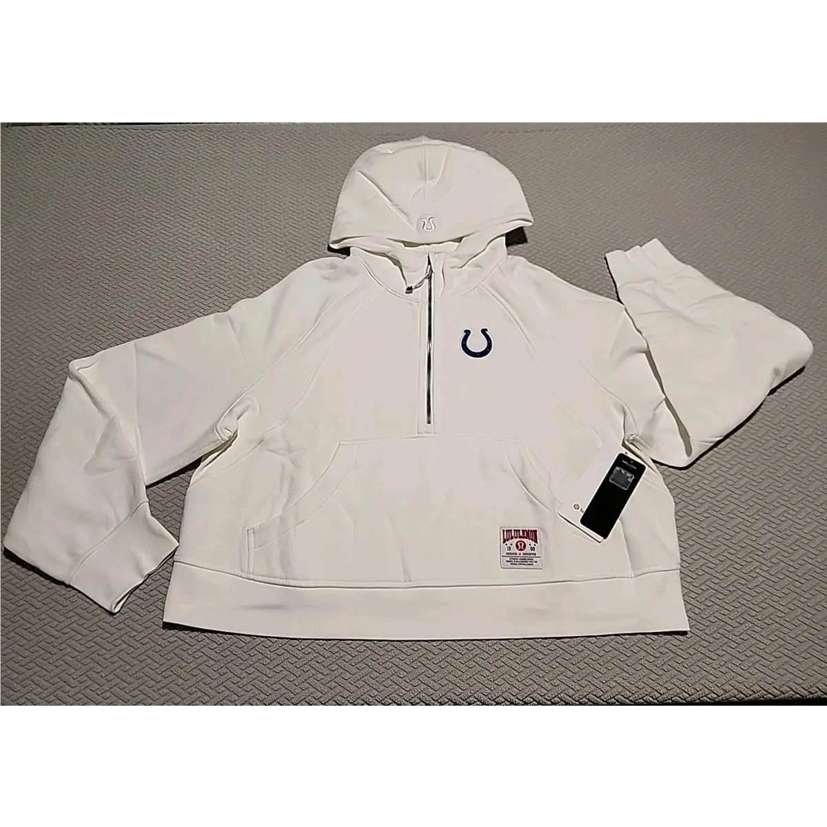 Lululemon clothing - XL/XXL - XL/XXL - White 3