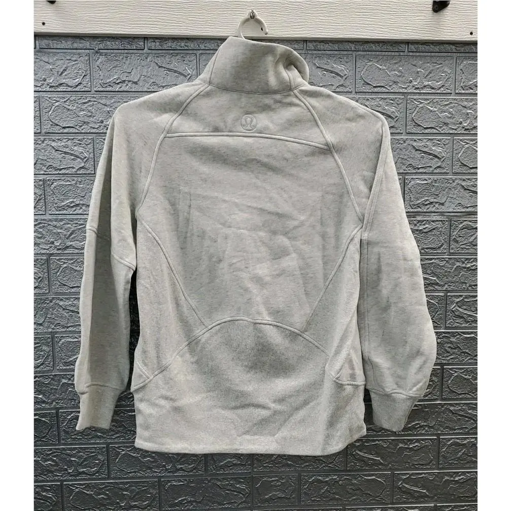 Lululemon clothing - Gray 1