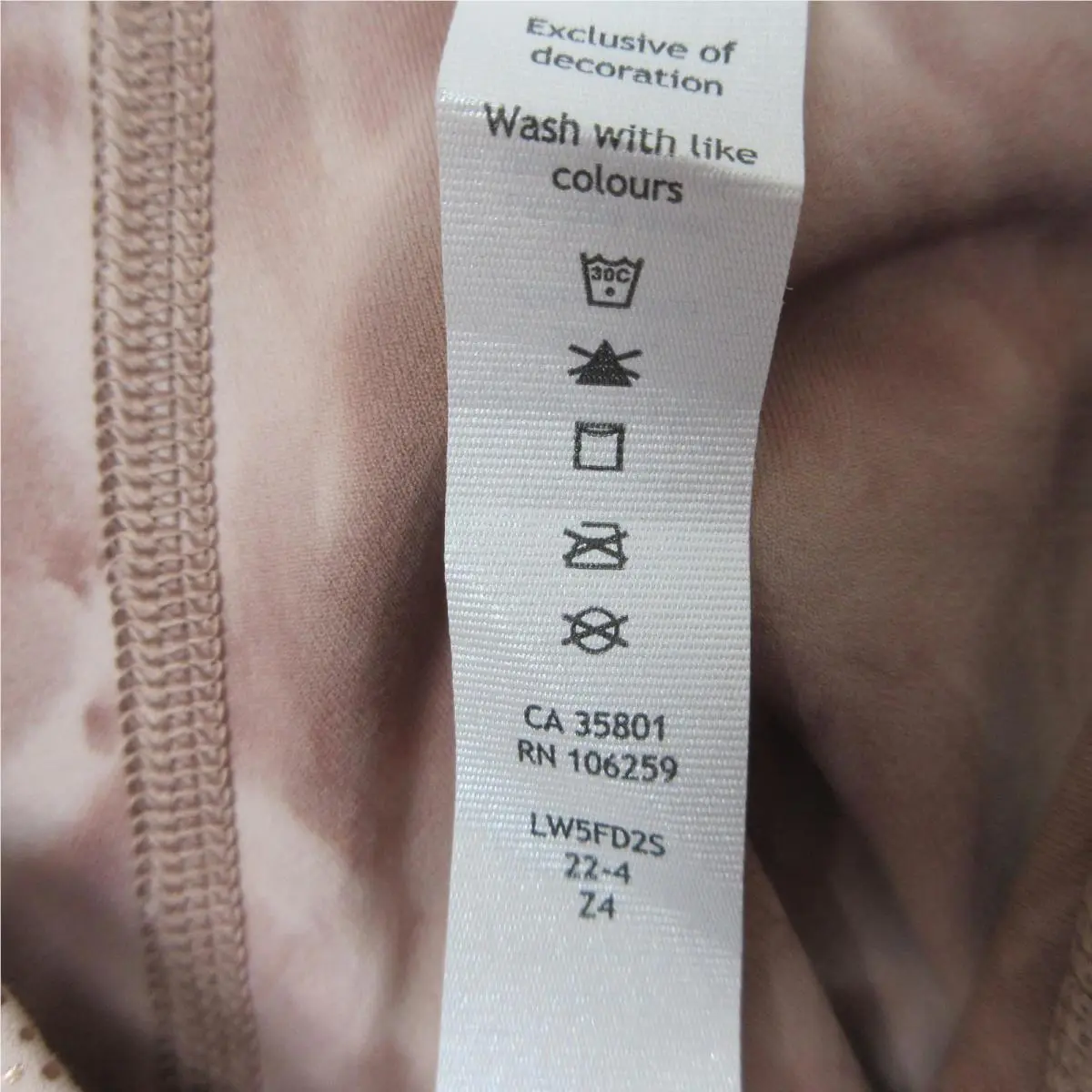 Lululemon clothing - Gold 8