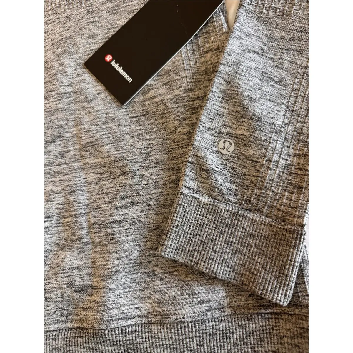 Lululemon clothing - Lululemon Engineered Warmth - Engineered Warmth - Gray Black 0