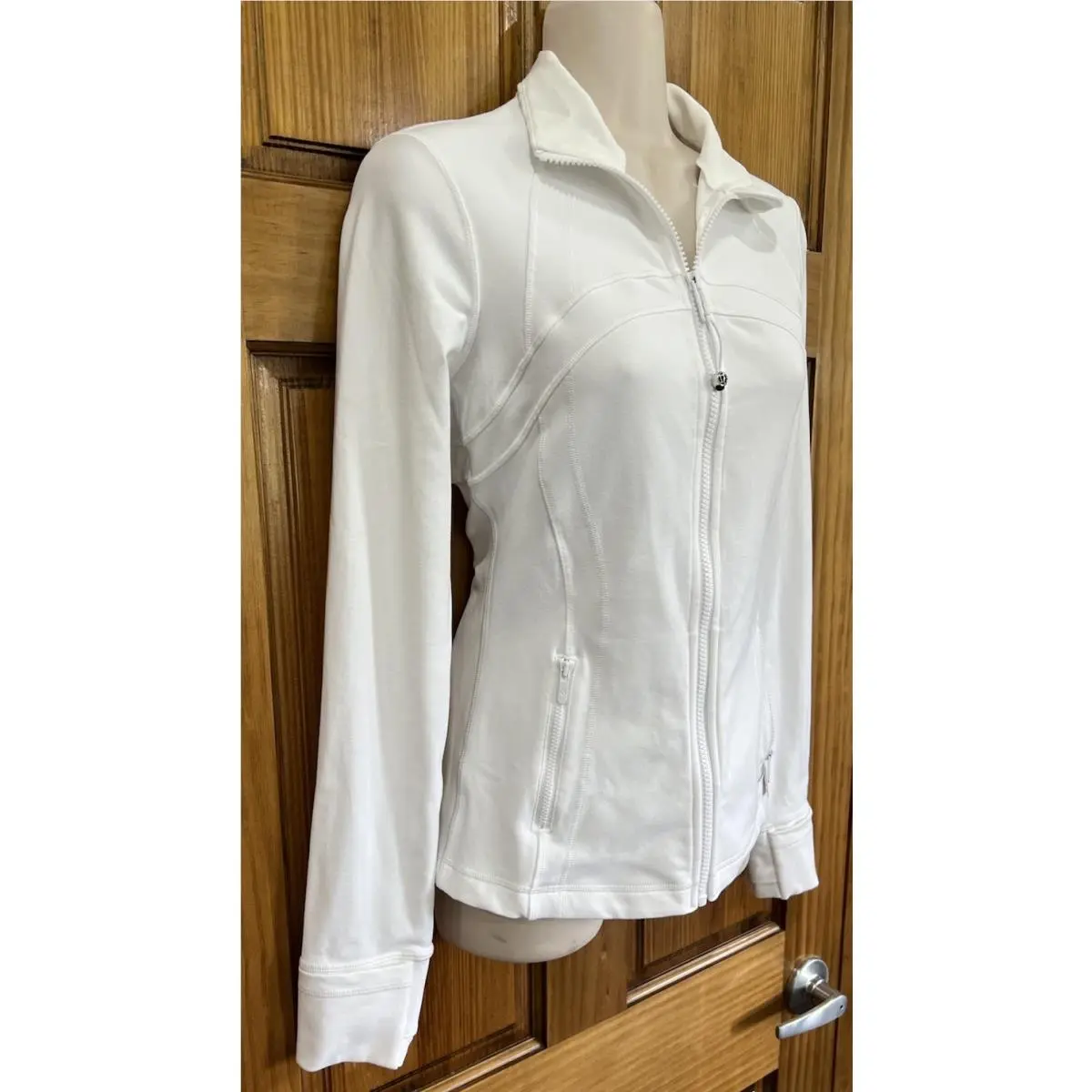 Lululemon clothing - White 3