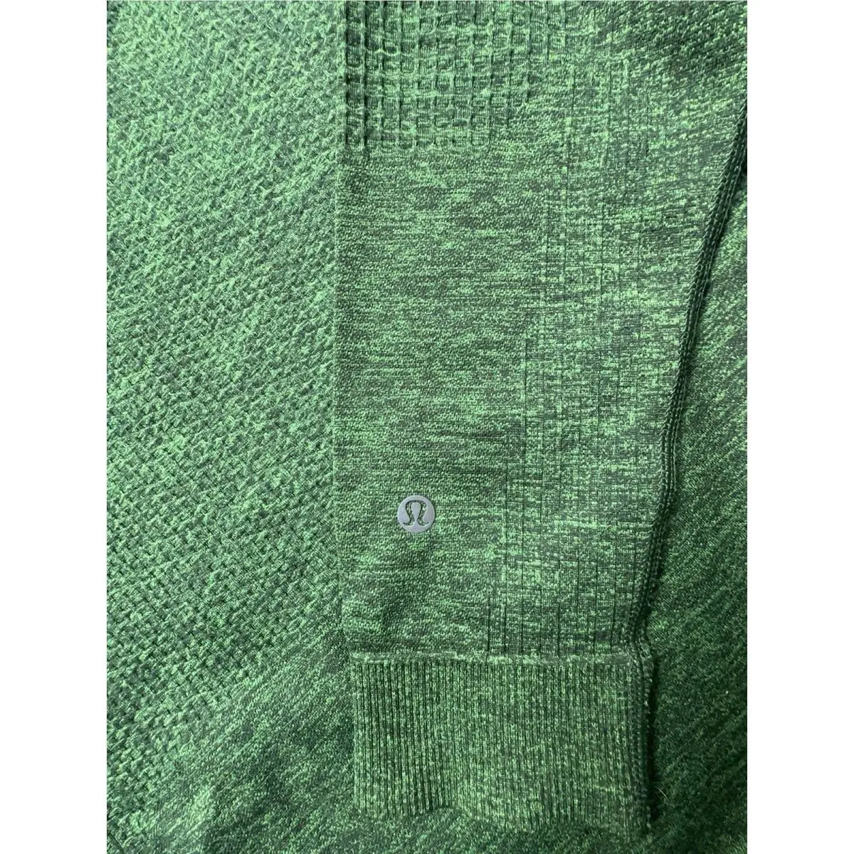 Lululemon clothing - Lululemon Engineered Warmth - Engineered Warmth - Green 3