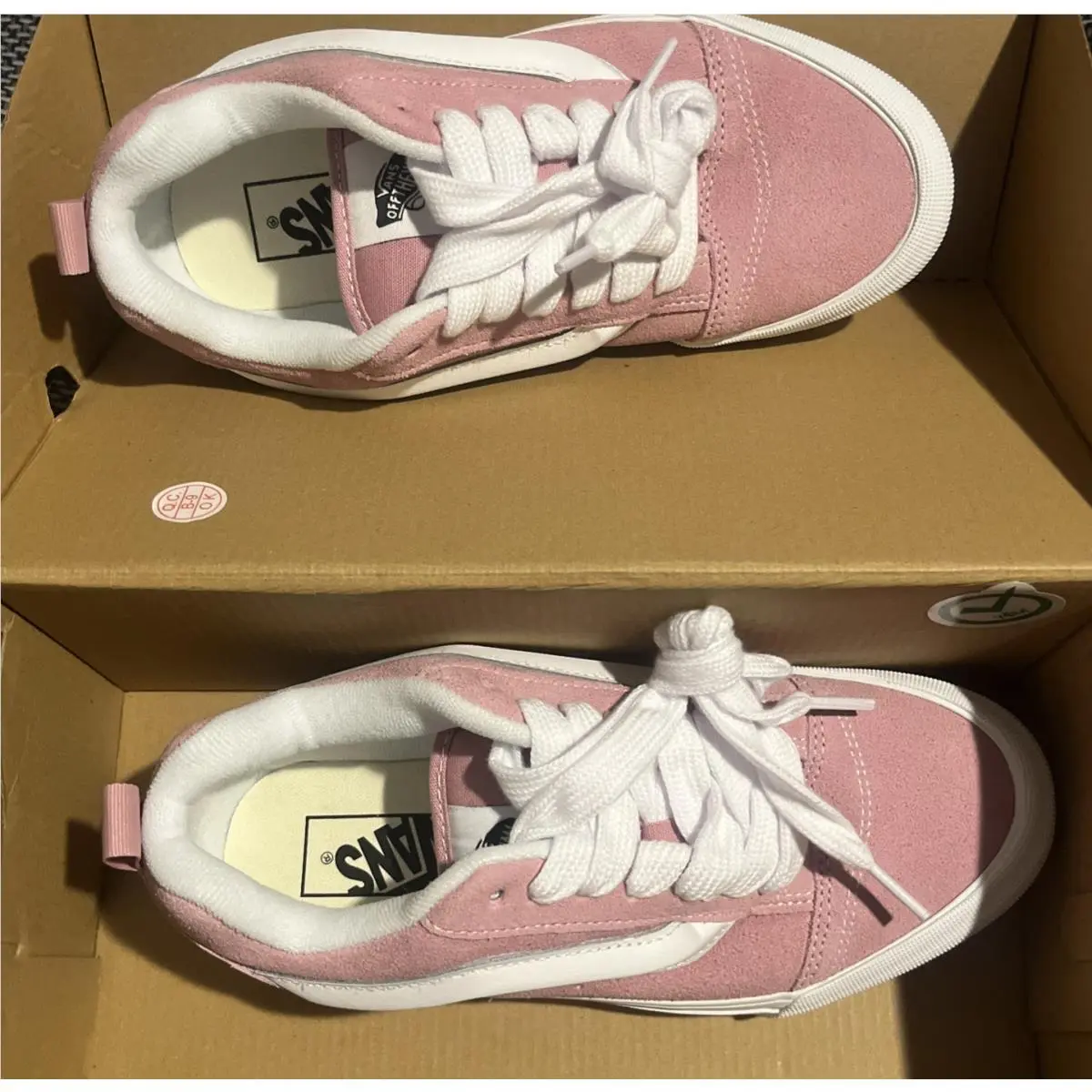 Vans shoes - VANS Knu Skool - Knu Skool - VN000EGCGMY NIB - Pink (UPC: 0197805865764) 1