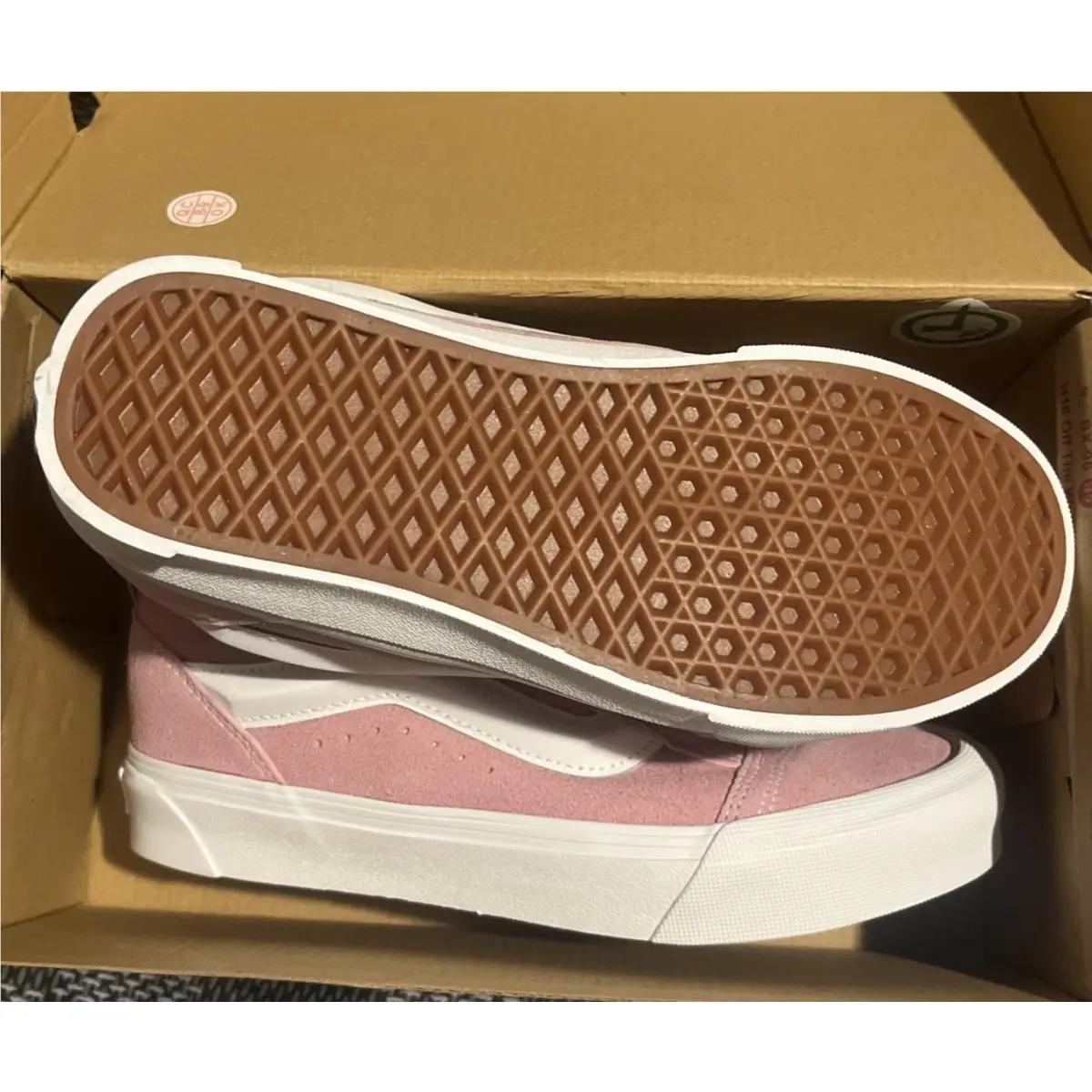 Vans shoes - VANS Knu Skool - Knu Skool - VN000EGCGMY NIB - Pink (UPC: 0197805865764) 2