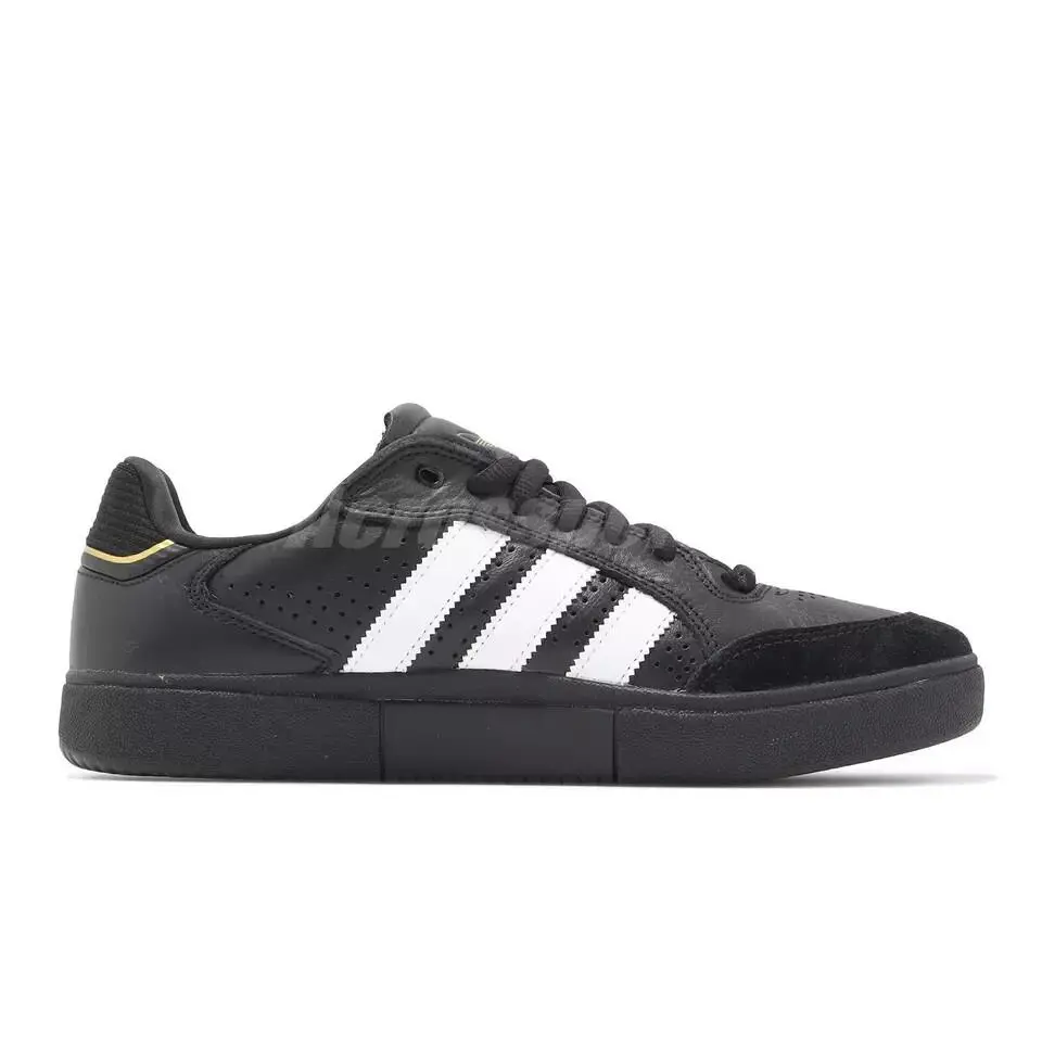 Adidas shoes - adidas Tyshawn - Tyshawn - IE3124 - Black 15