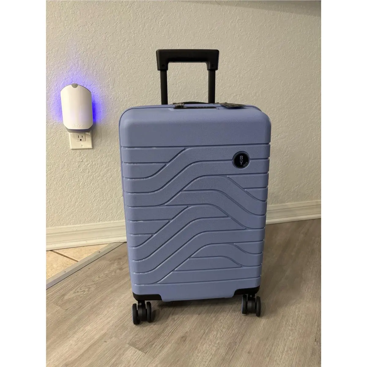 Bric`s Bric`s B Y Ulisse 21 Carry-on Expandable Spinner Color: Grey Blue by Bric's