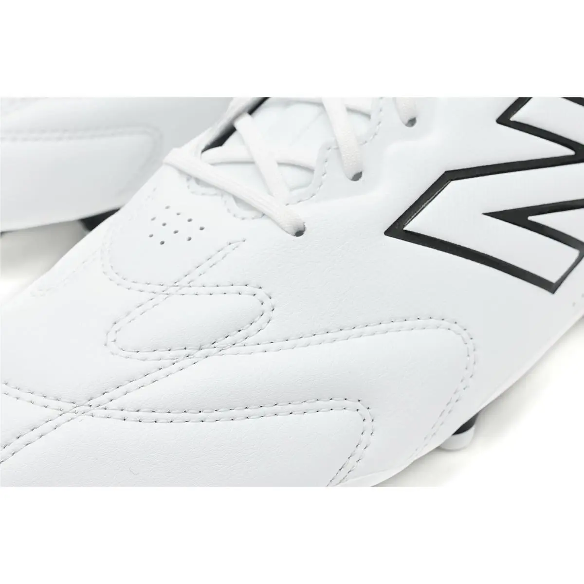 New Balance shoes - Black/NB White 18