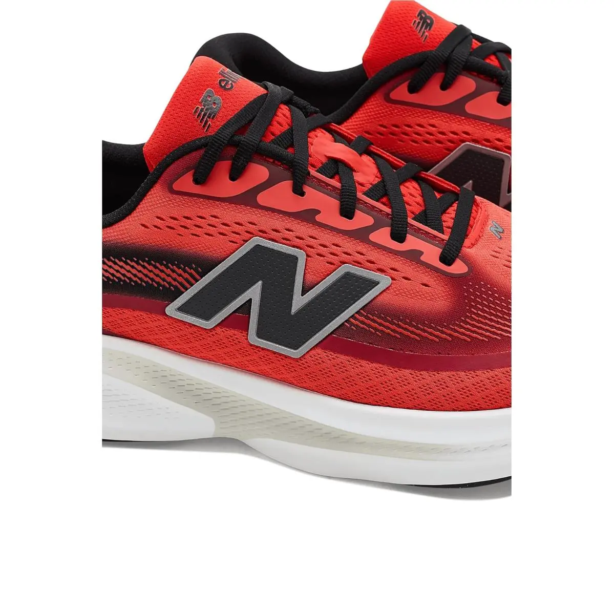 New Balance shoes - Black/NB White 32