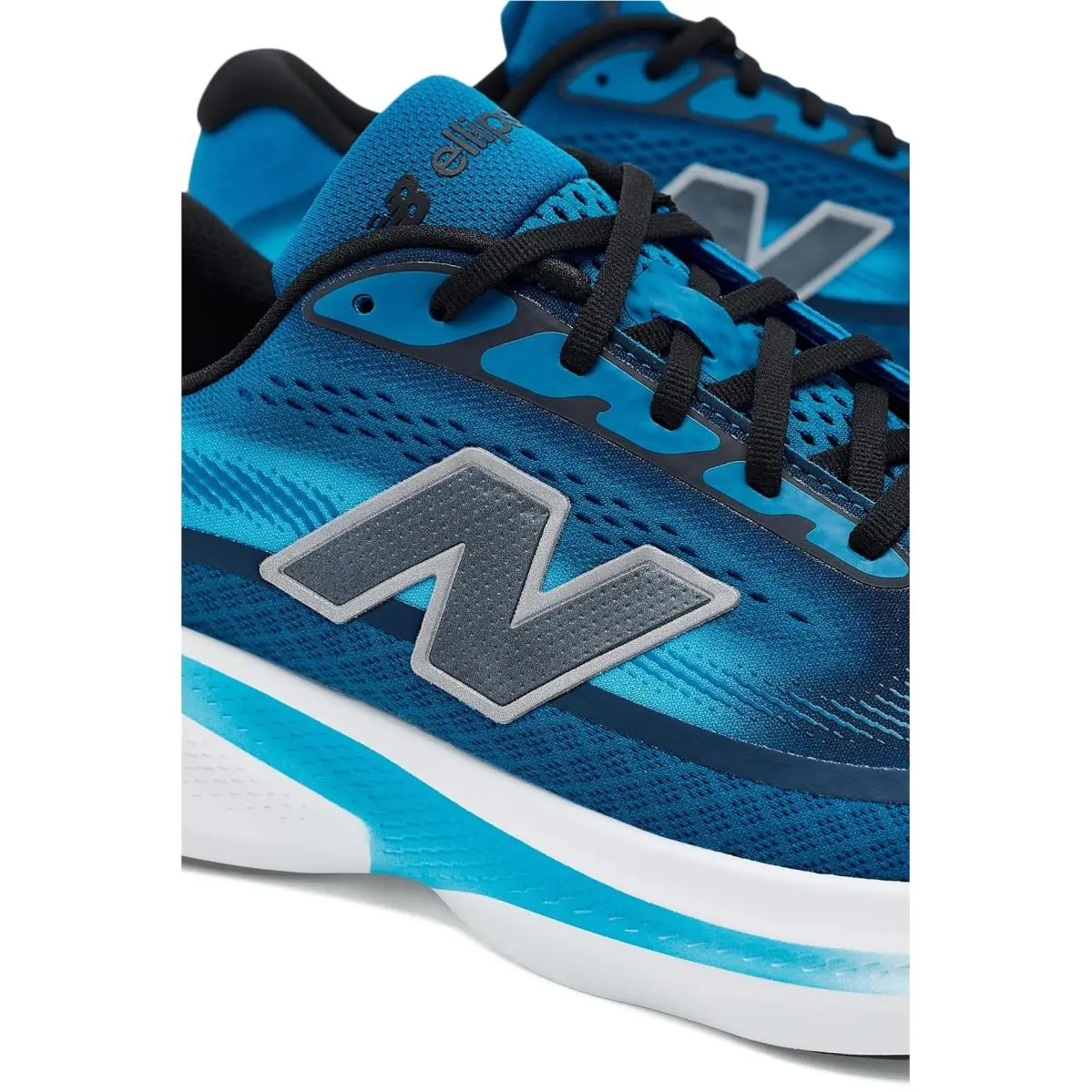 New Balance shoes - Black/NB White 39