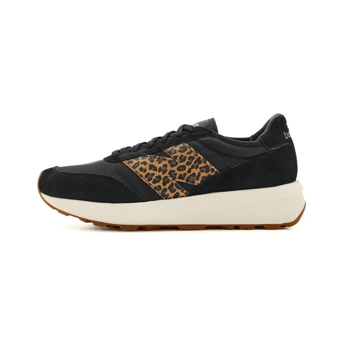 New Balance shoes - Black/Gum 2
