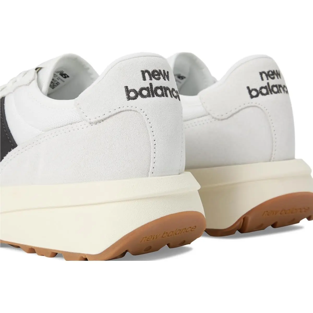New Balance shoes - Black/Gum 74