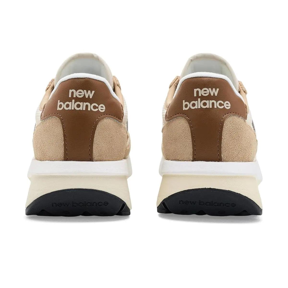 New Balance shoes - Black/Gum 33
