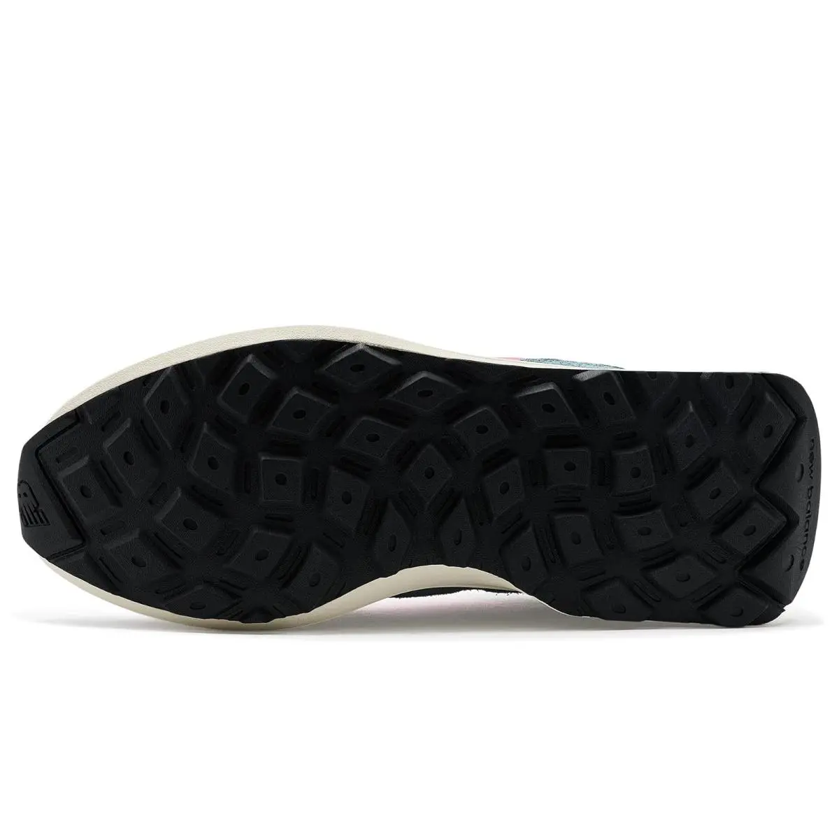 New Balance shoes - Black/Gum 66