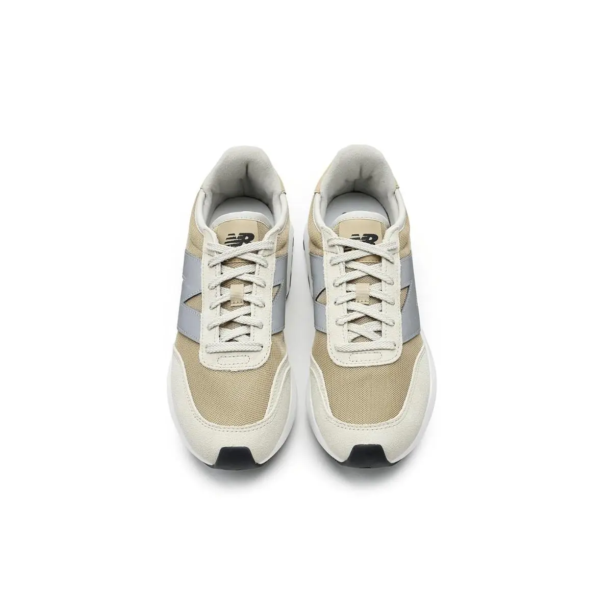 New Balance shoes - Black/Gum 77