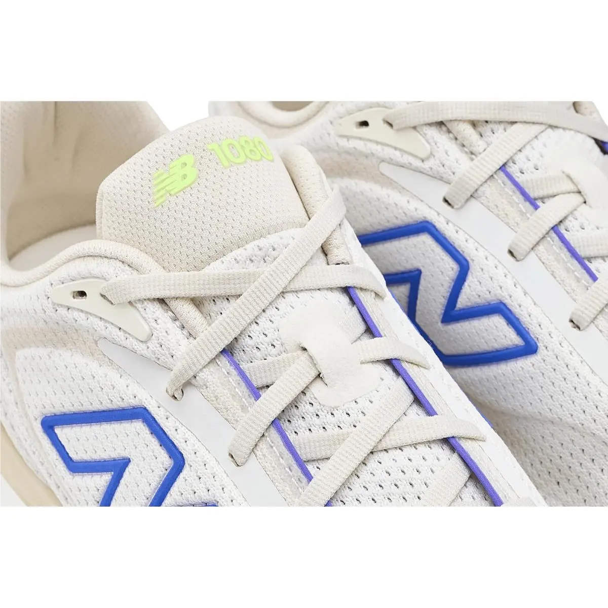 New Balance shoes - Pistachio Butter/Black 25