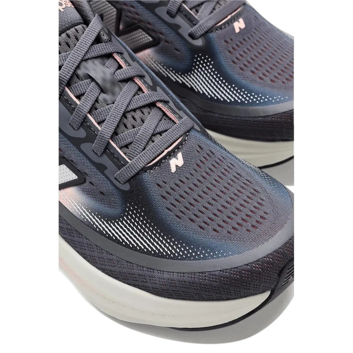 New Balance shoes - Black/Black Metallic 25