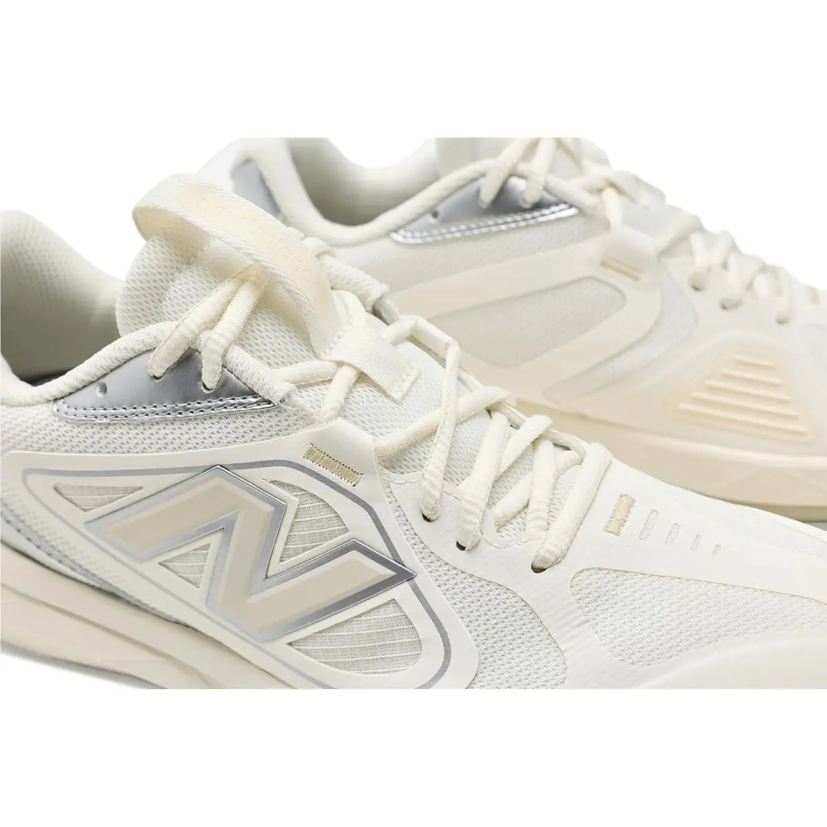 New Balance shoes - Sea Salt/Metallic Silver 11