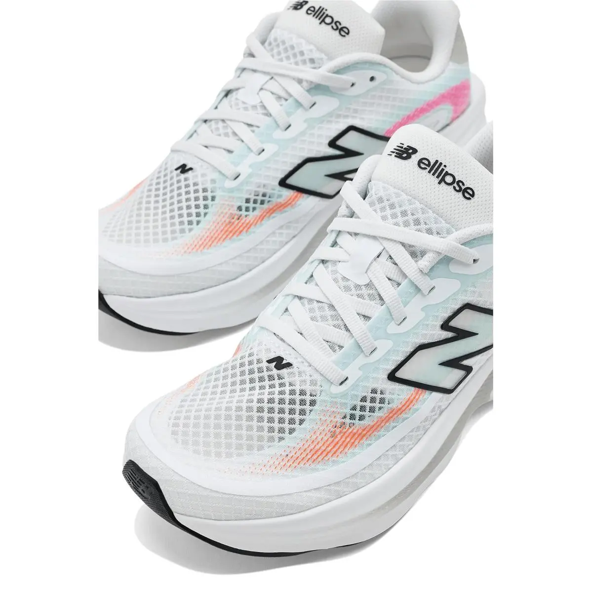 New Balance shoes - NB White/Black 4