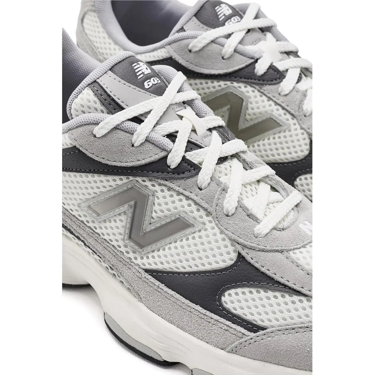 New Balance shoes - Black/Black 32
