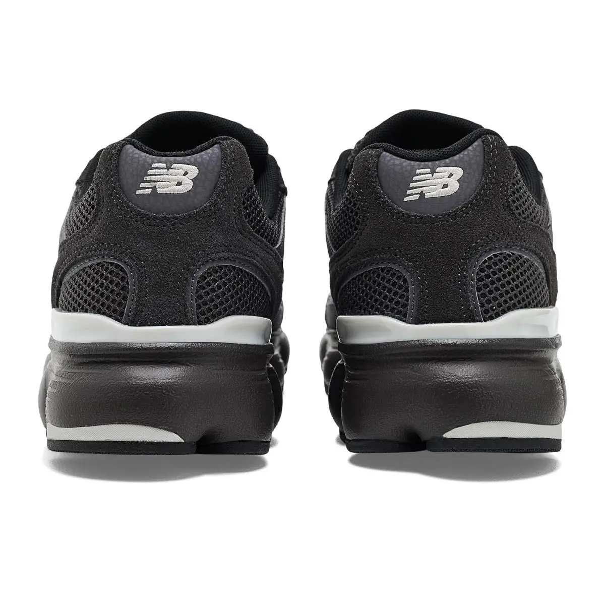 New Balance shoes - Black/Black 40