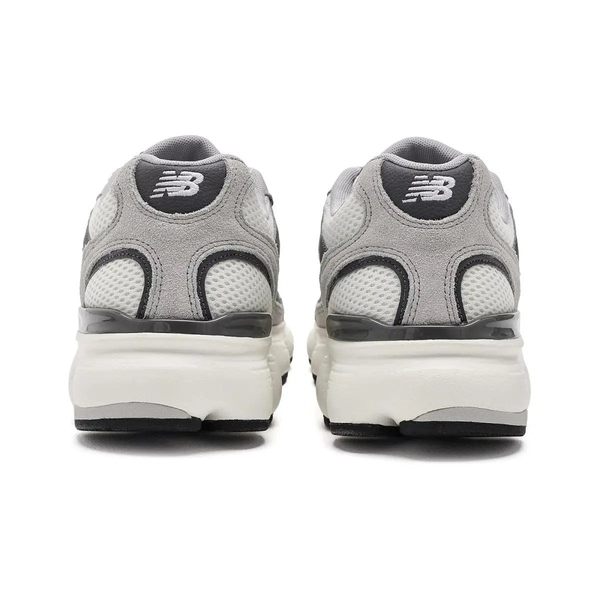 New Balance shoes - Black/Black 33