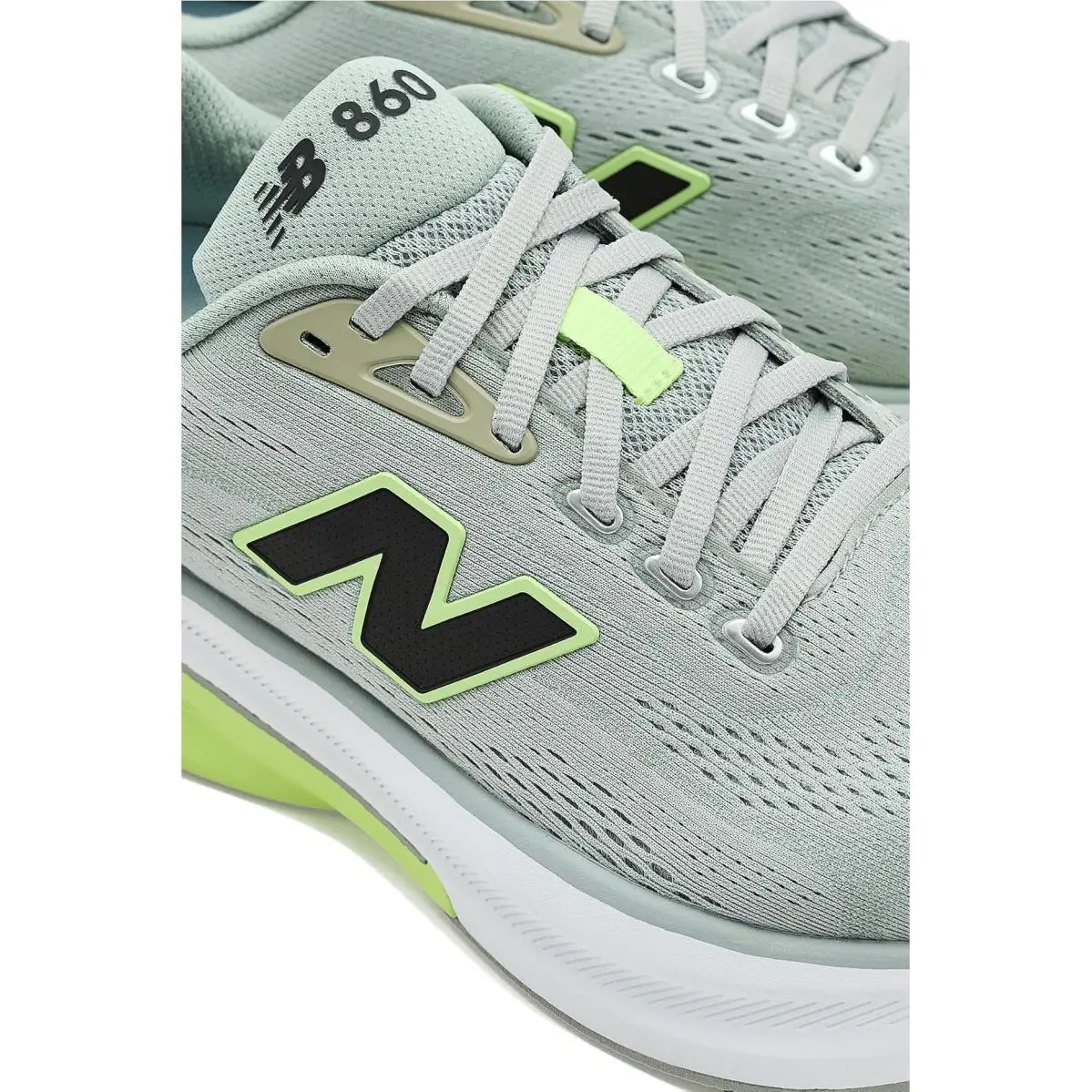 New Balance shoes - Black/NB White 32