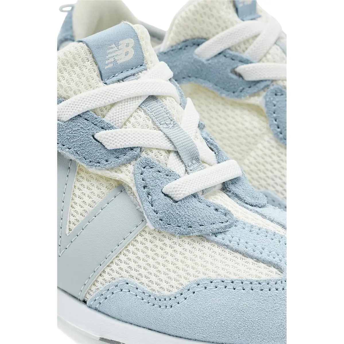 New Balance shoes - Analog Blue/Heron Blue 18