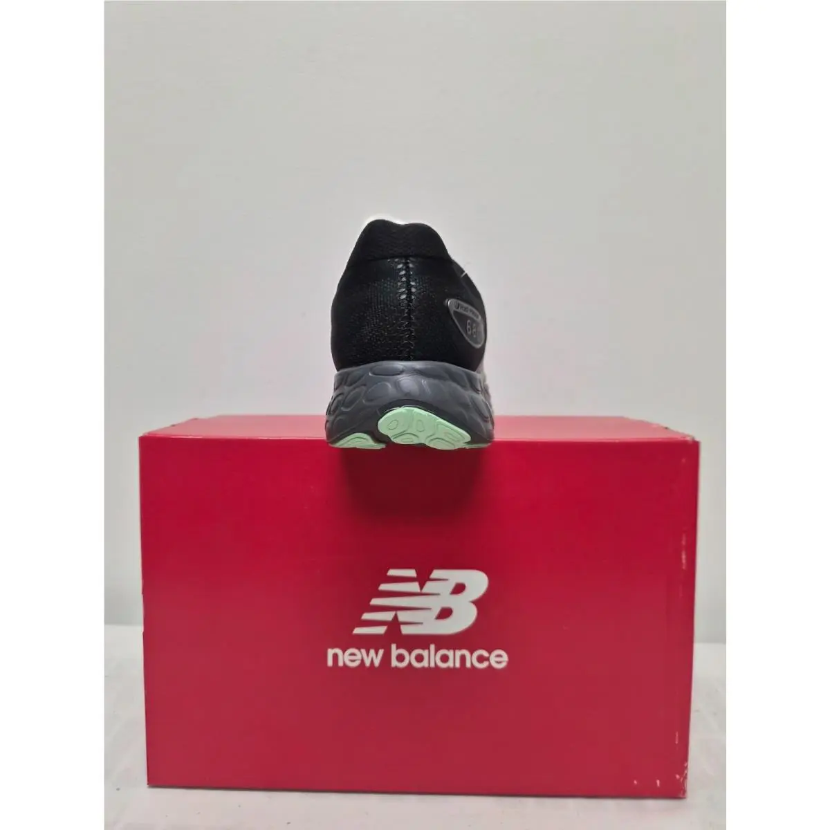 New Balance shoes - NEW BALANCE M680WBK8 - M680WBK8 - Black 1