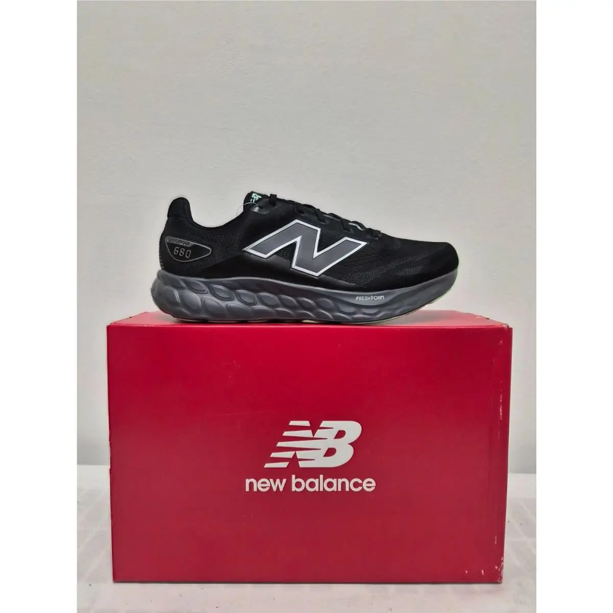 New Balance shoes - NEW BALANCE M680WBK8 - M680WBK8 - Black 3