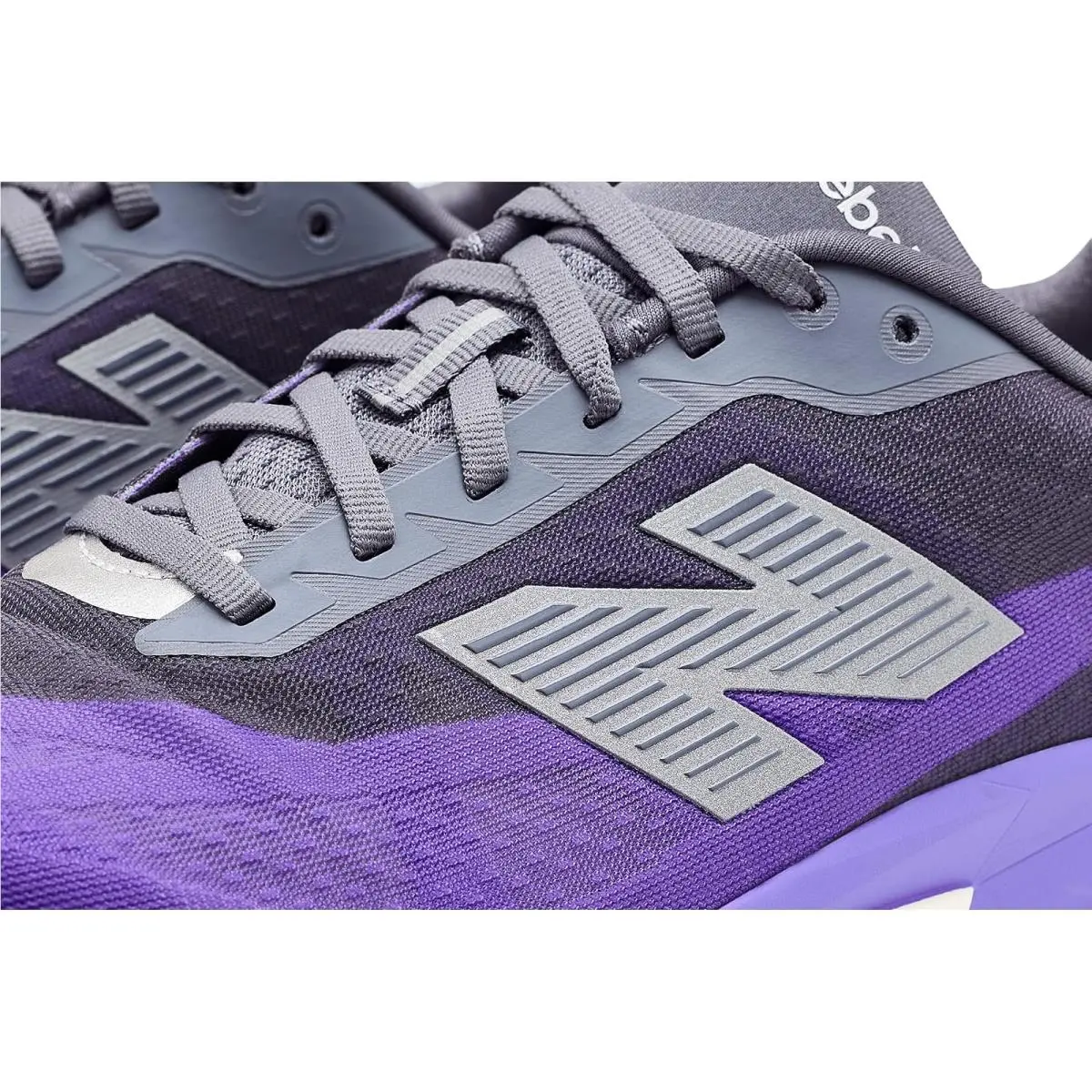 New Balance shoes - Alkaline Green/Boysenberry 46