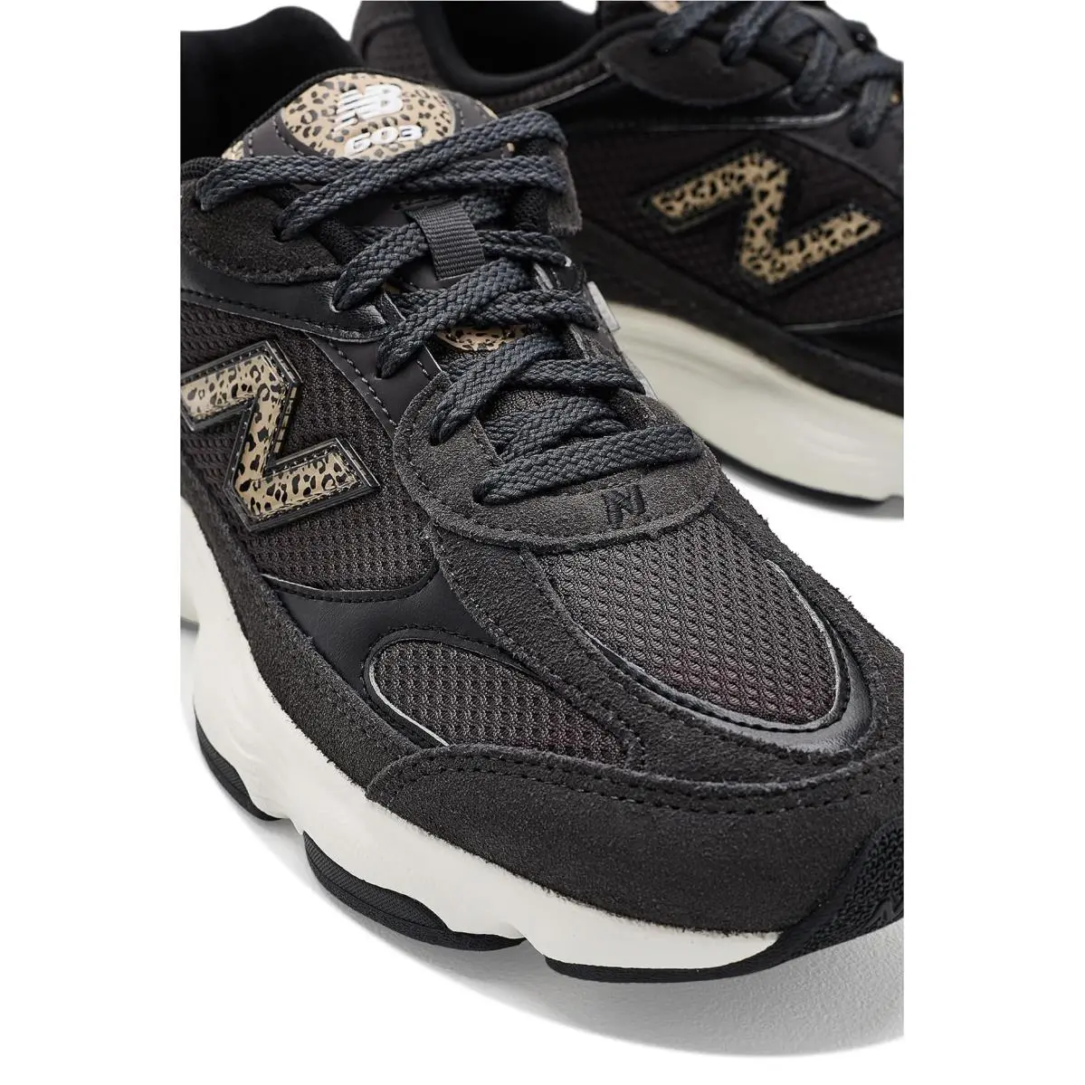 New Balance shoes - Black Cement/Incense 4