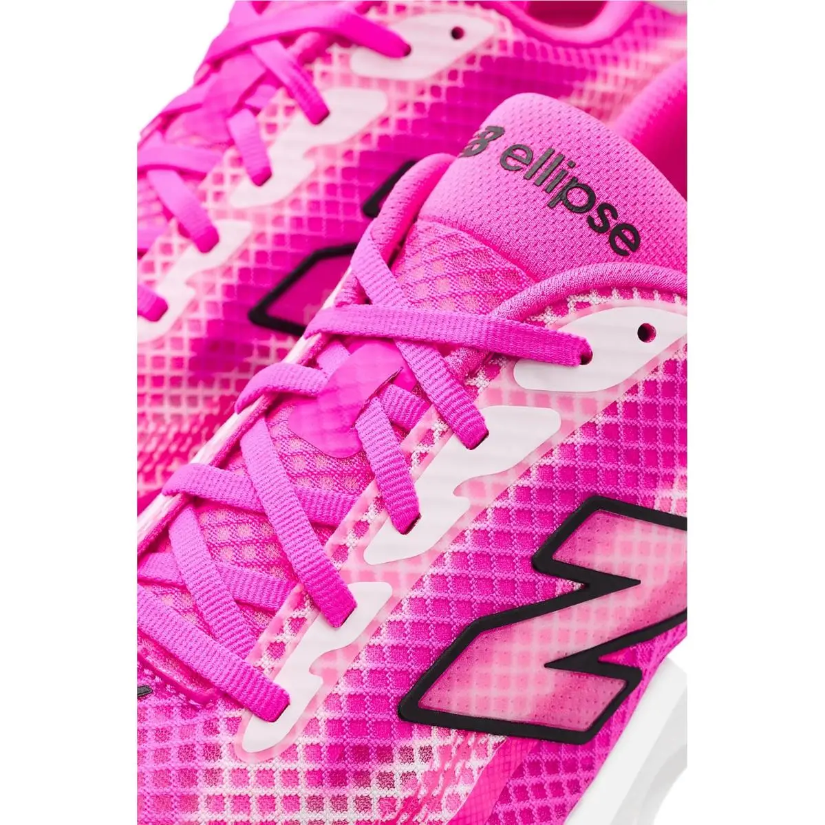 New Balance shoes - NB White/Black 18