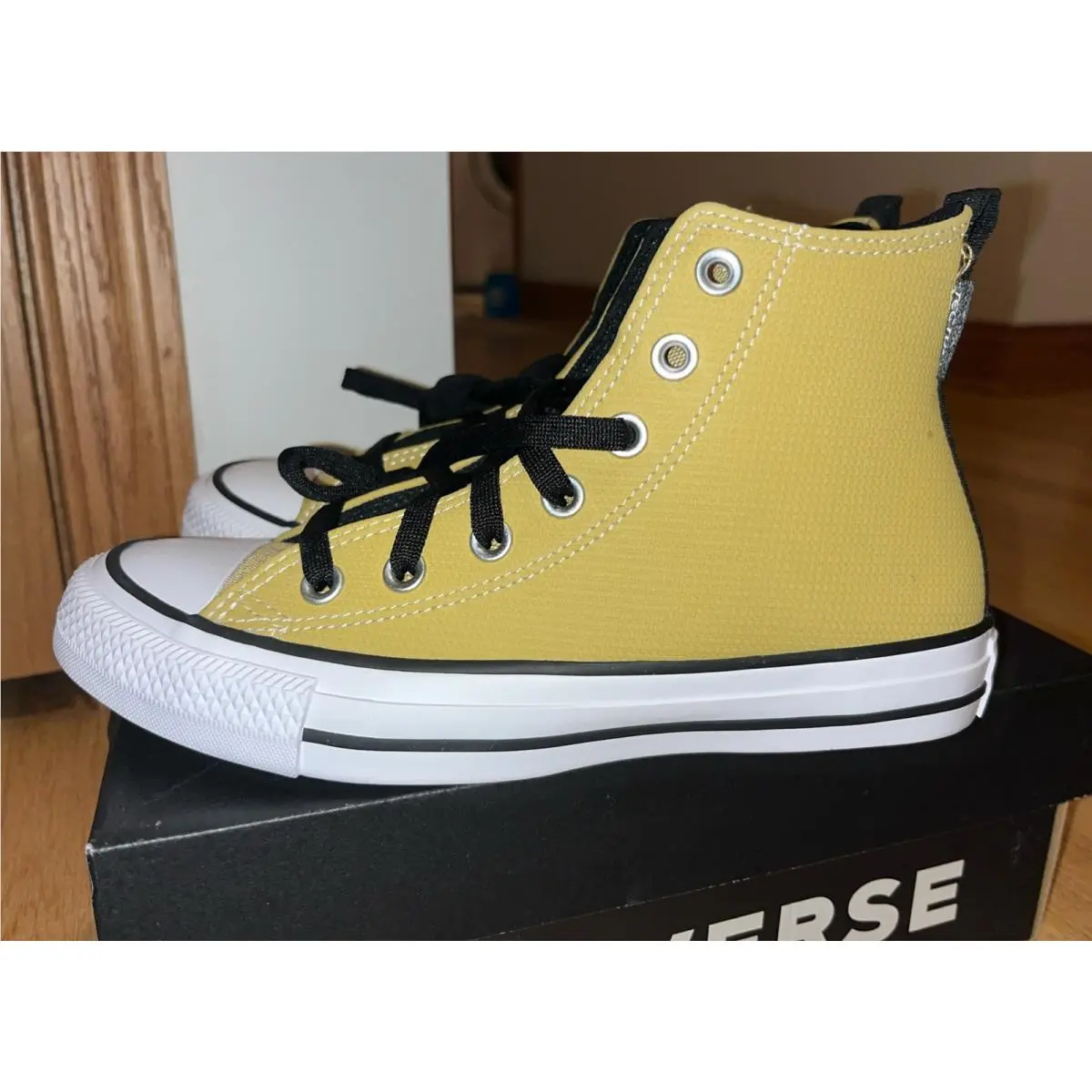 Converse shoes - Converse Chuck Taylor All Star Leather - A05568C_045 - Brown (UPC: 0194434547047) 0