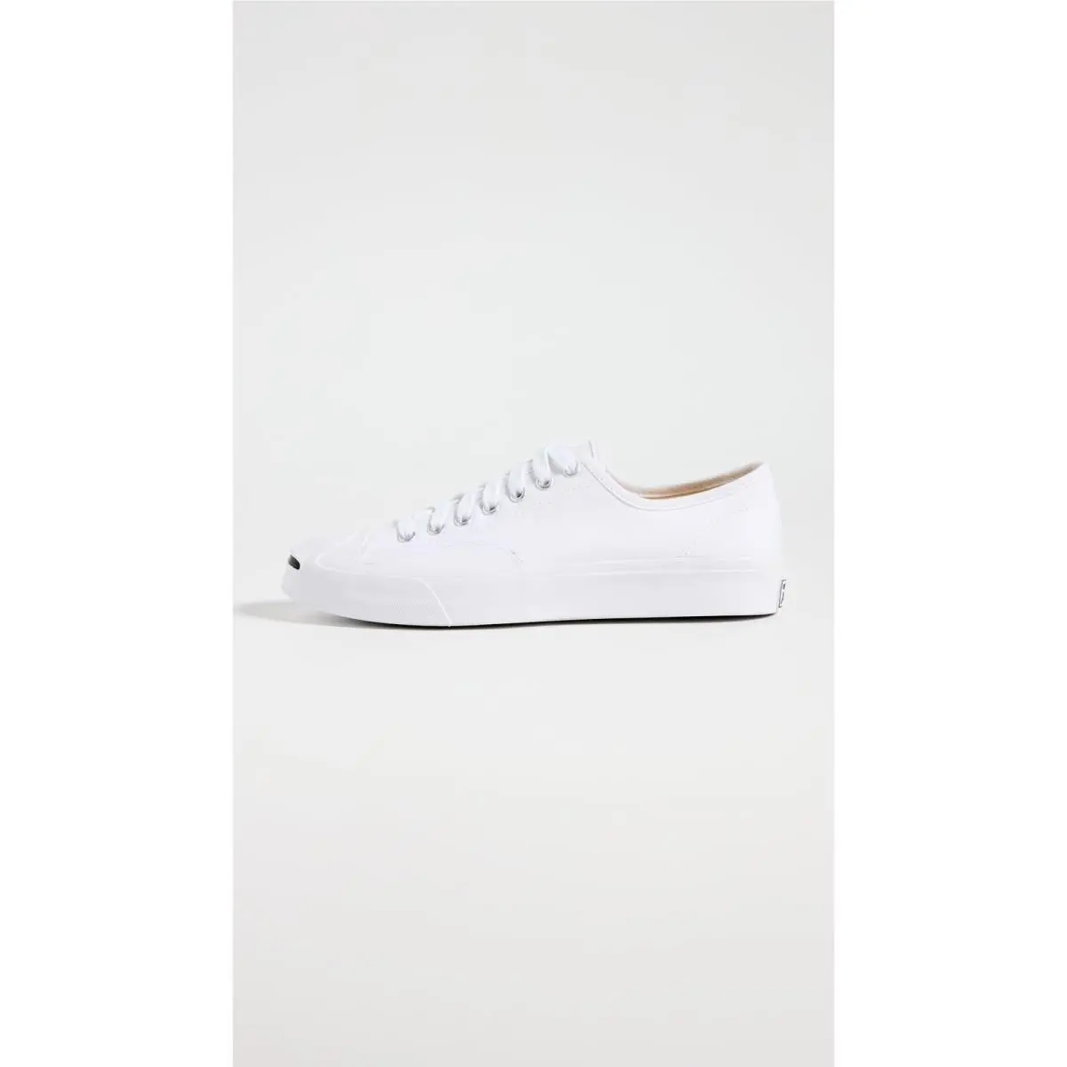 Converse shoes - White 4