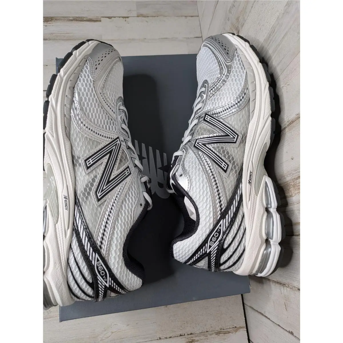 New Balance shoes - New Balance 860 - White/Black/Silver Metallic 3