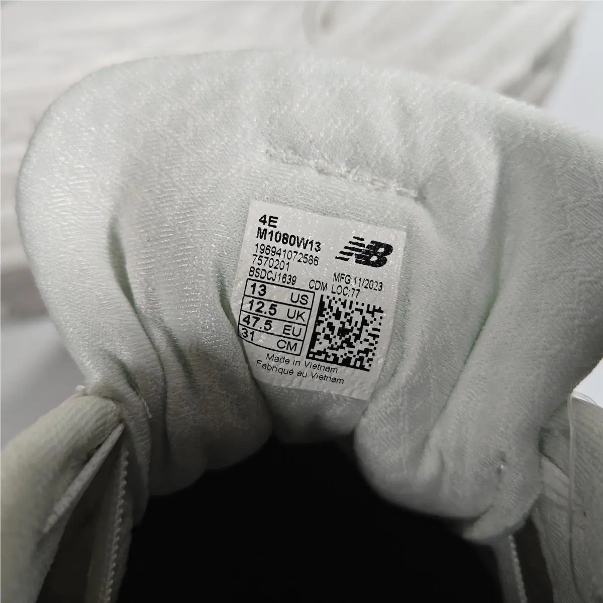 New Balance shoes - M1080W13 - M1080W13 - White (UPC: 196941072586) 2