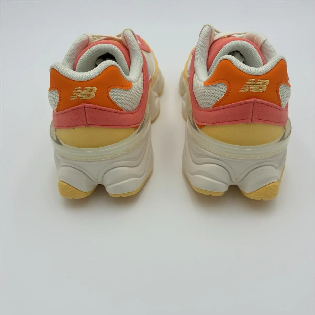 New Balance shoes - New Balance 9060 - Red 1