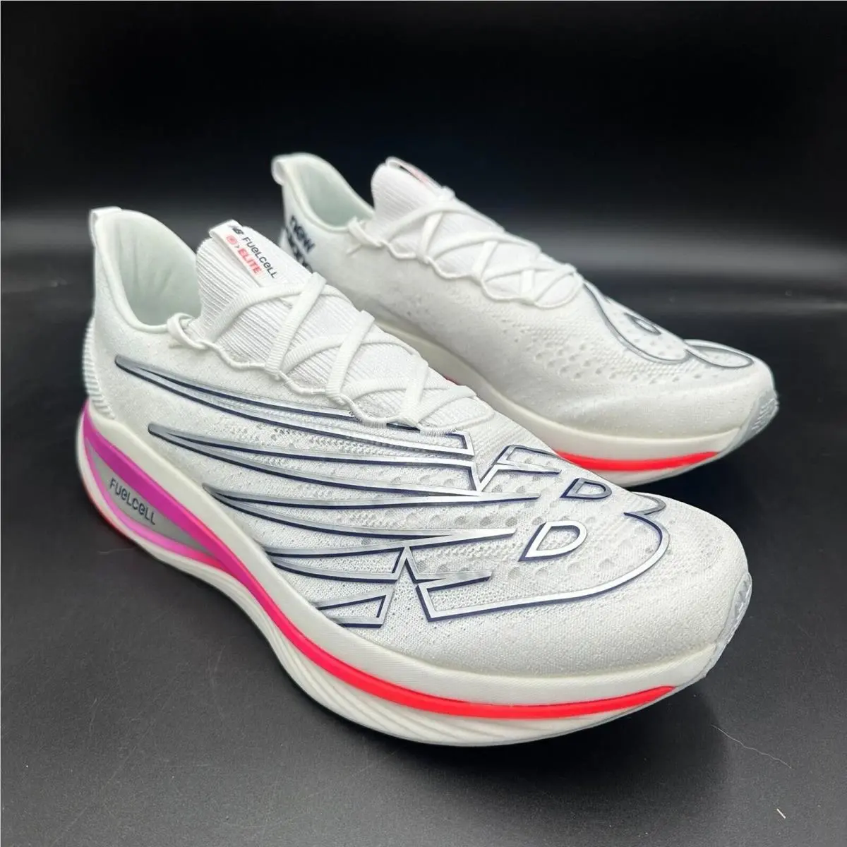 New Balance shoes - New Balance FuelCell SuperComp - FuelCell SuperComp - MRCELLE3 - White 0