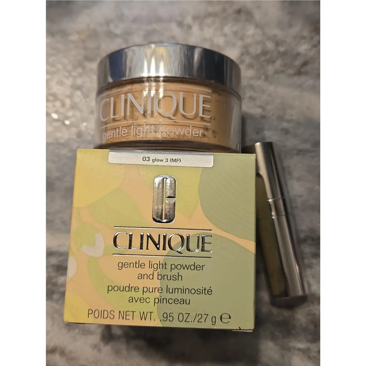 Gentle Light Powder Brush 03 Glow 3 MF by Clinique