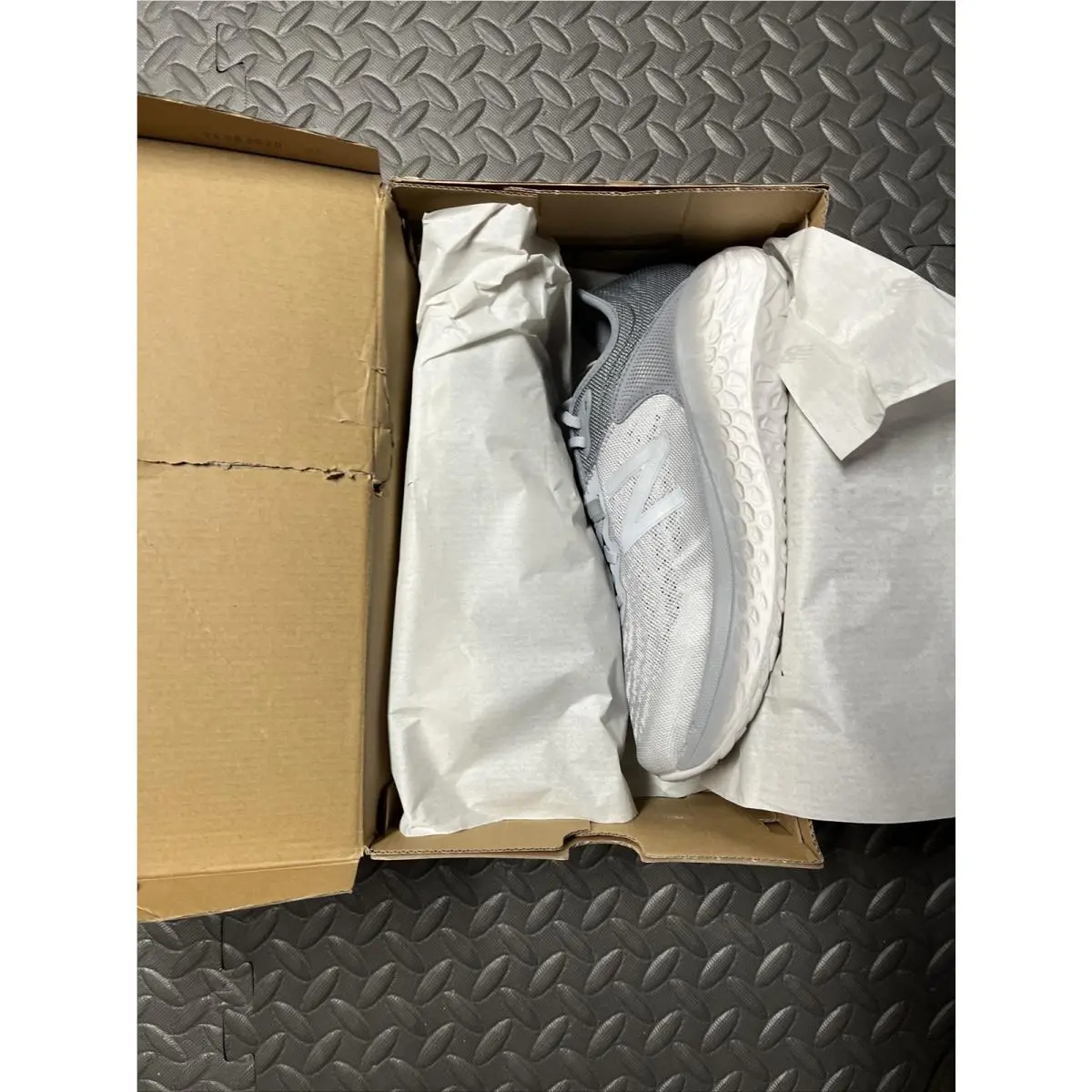 New Balance shoes - New Balane Fresh Foam More v2 - MMORGG2 - Silver 10