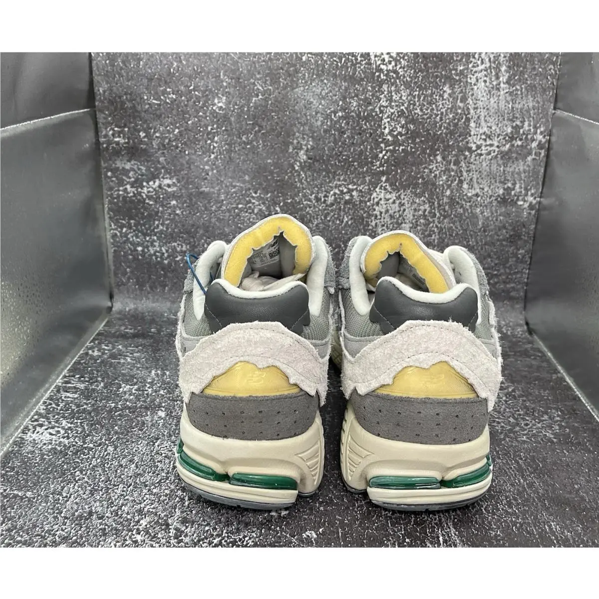 New Balance shoes - New Balance 2002 R - M2002RDA - Gray 0