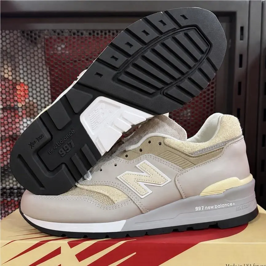 New Balance shoes - New Balance 997 - Beige 3