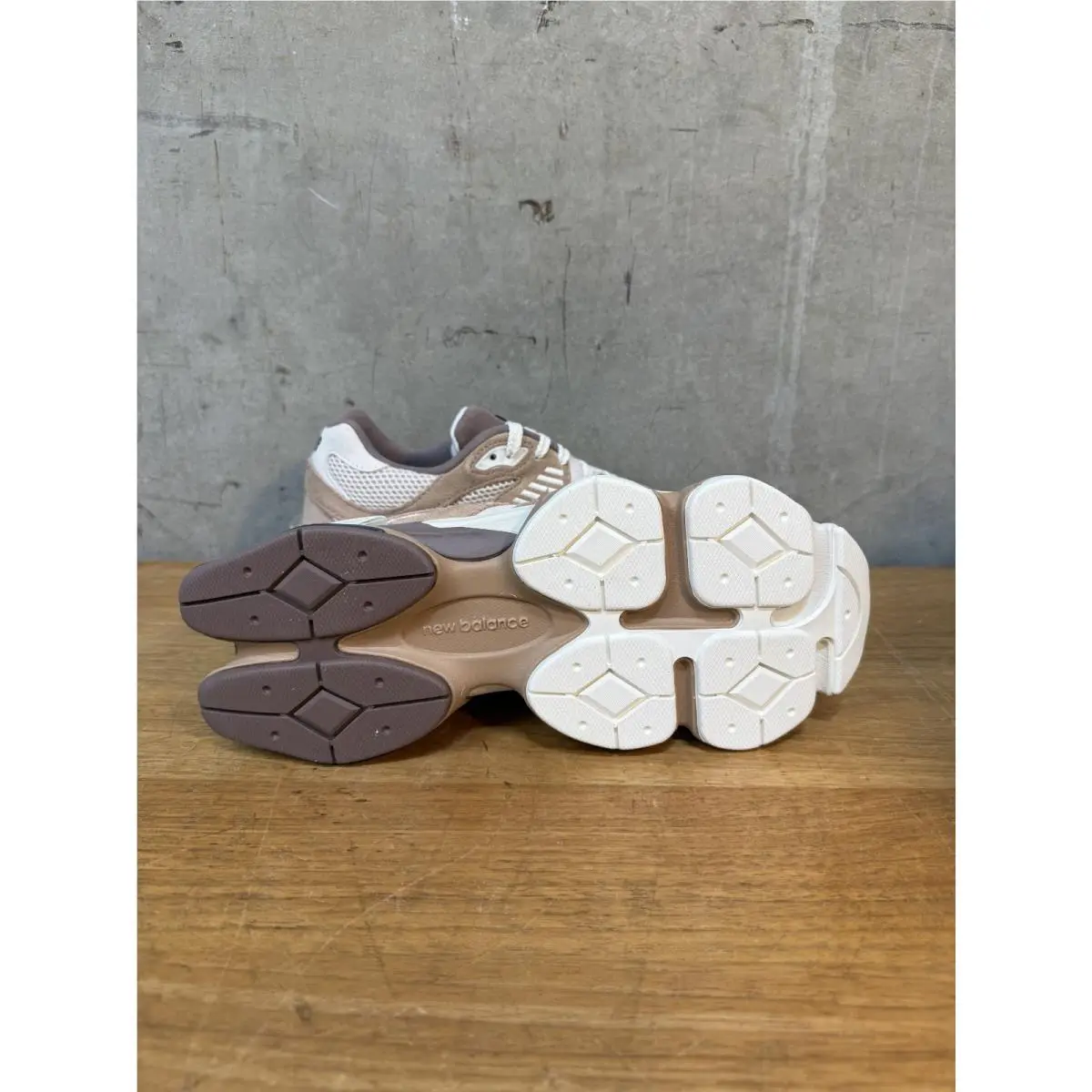 New Balance shoes - New Balance 9060 - U90609XS - Brown 4
