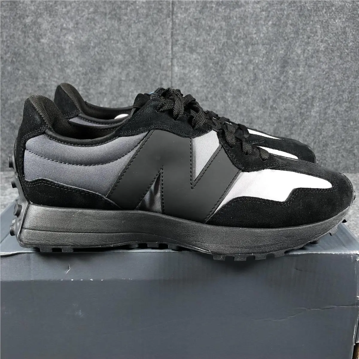 New Balance shoes - New Balance 327 - MS327SB - Black 4