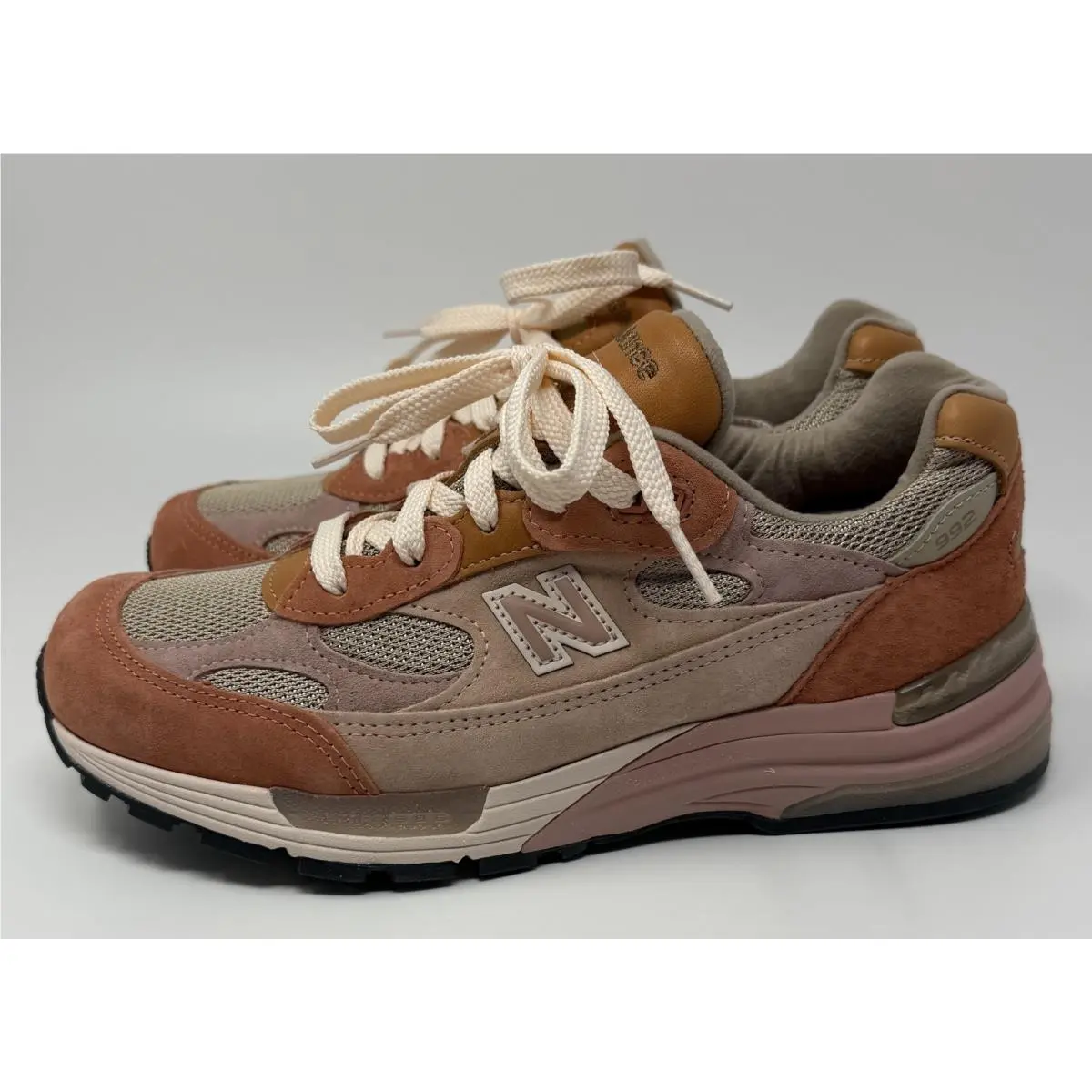 New Balance shoes - New Balance 992 - XU992JG1 - Multicolor 1