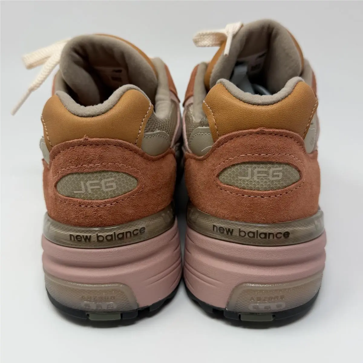 New Balance shoes - New Balance 992 - XU992JG1 - Multicolor 7