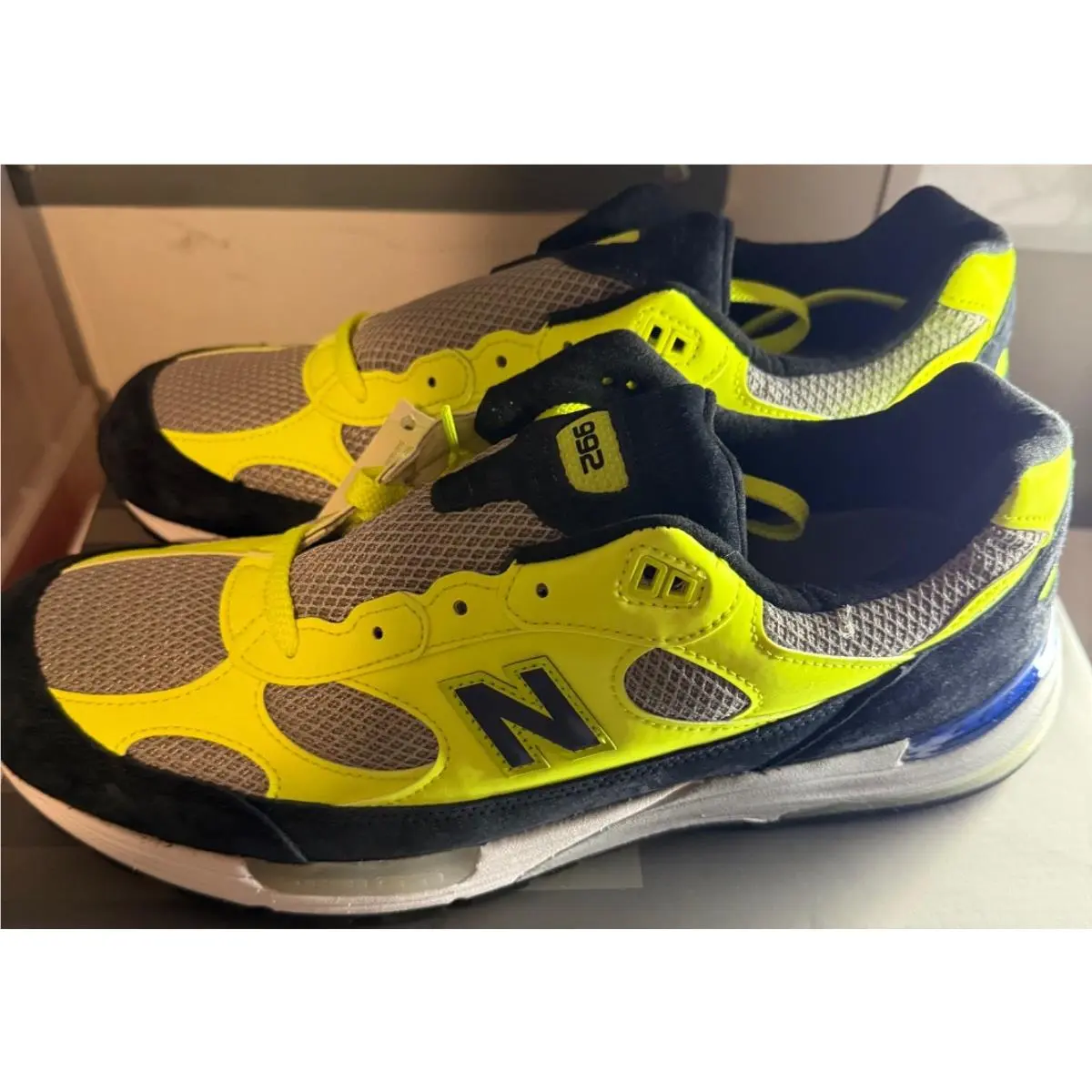 New Balance shoes - 992 - M992AF - Multicolor 1