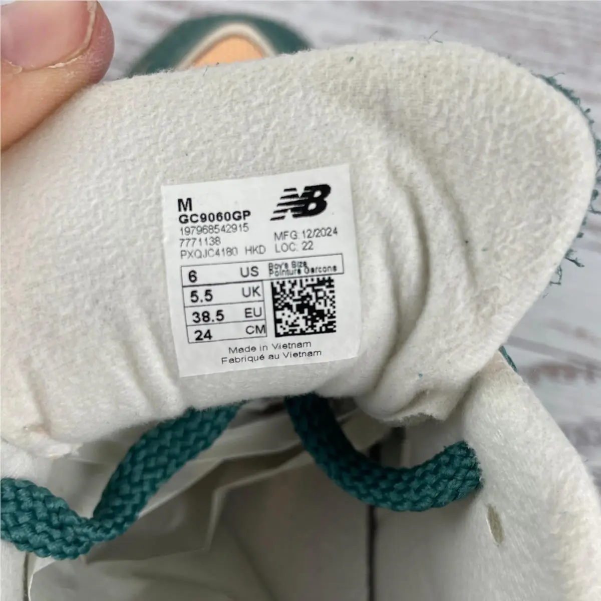 New Balance shoes - New Balance 9060 - W9060JF - Green (UPC: 197968542915) 7