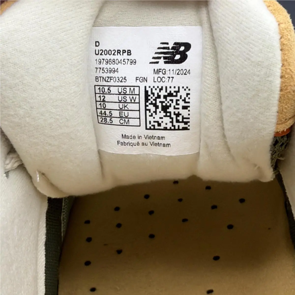 New Balance shoes - New Balance 2002R - U2002RPB - Orange 2